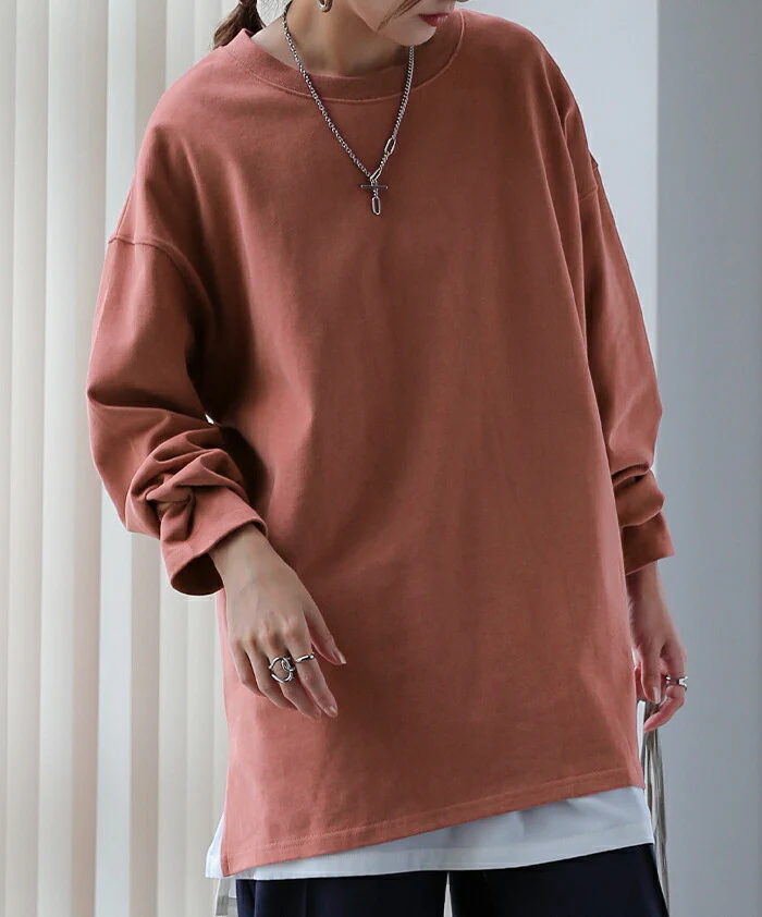 普通じゃない「桃生地。」ロンＴ 綿100％ オーバーサイズ レディース カットソー ロンT 長袖 Tシャツ ロング チュニック レイヤード Uネック 無地 スリット ボックス 大きいサイズ ゆったり 体型カバー お尻が隠れる グリーン 黒 白 春 夏 HUG.U メール便 - Image 5