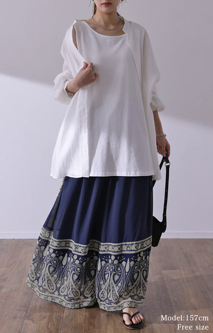 ワイドパンツ シフォンパンツ ガウチョパンツ ■一部7月上旬入荷 ガウチョ レディース パンツ ボトムス シフォン シアー 透け感 シアー感 ペイズリー柄 花柄 大きいサイズ ウエストゴム ゴムフレア 体型カバー リゾート ネイビー バギーパンツ 黒 紺 春 夏 HUG.U - Image 3